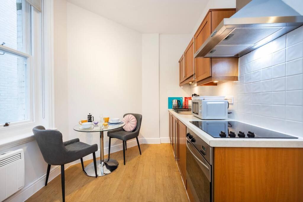 Stylish Studio In Leicester Square 伦敦 外观 照片