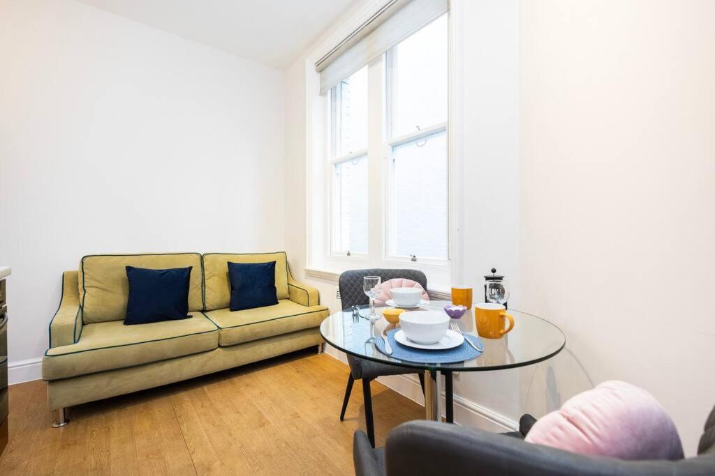 Stylish Studio In Leicester Square 伦敦 外观 照片